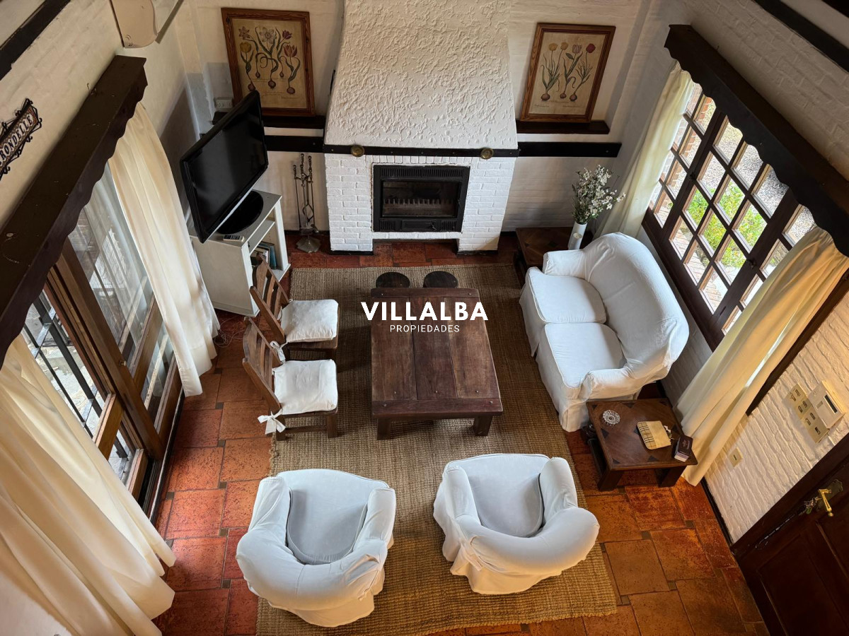 Casa ID.4011 - Casa en pinares en venta a pasos del mar