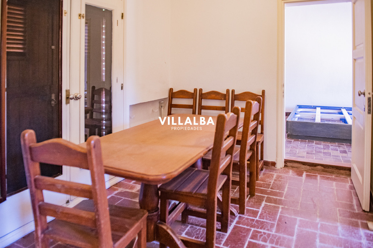 Casa ID.3251 - En venta casa de 4 dormitorios, con agradable entorno en Golf, Punta del Este.