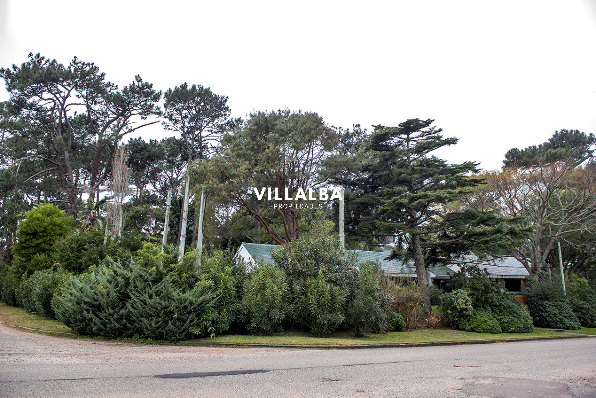 Apartamento ID.3629 - Elegante residencia en Venta en San Rafael proximo al mar