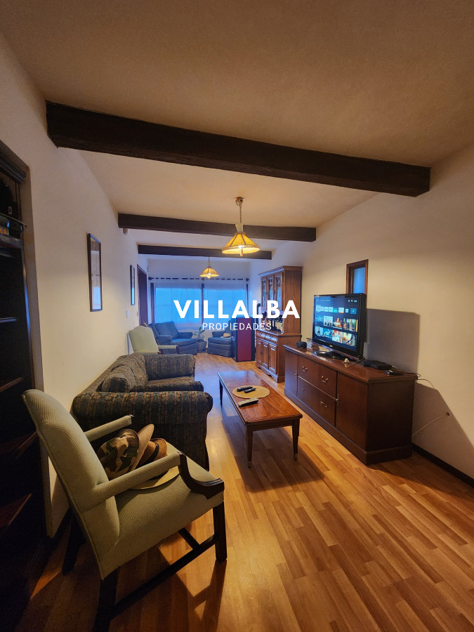 Apartamento ID.3730 - Vende casa en playa mansa punta del este