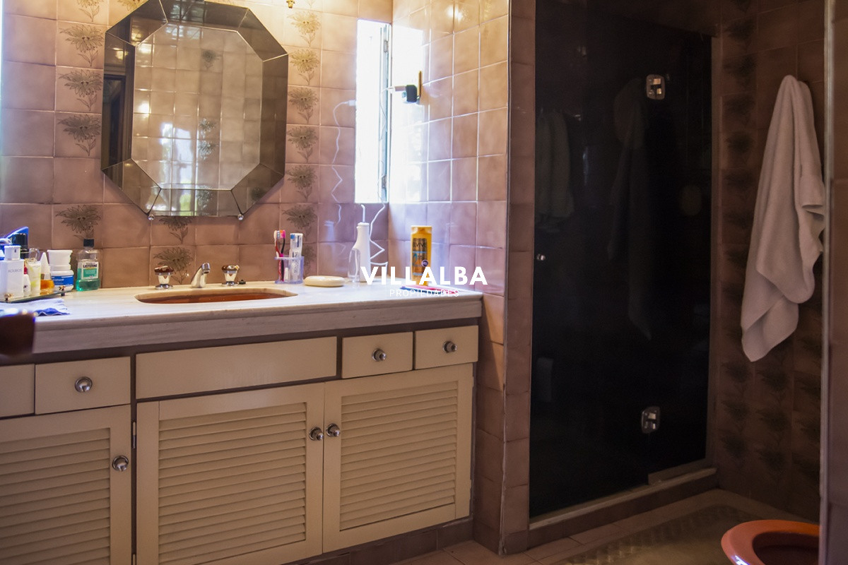 Apartamento ID.2044 - Hermosa casa en venta a pocos metros del mar.