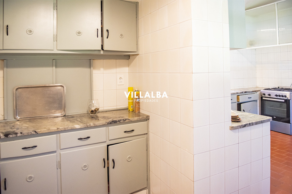 Casa ID.3251 - En venta casa de 4 dormitorios, con agradable entorno en Golf, Punta del Este.