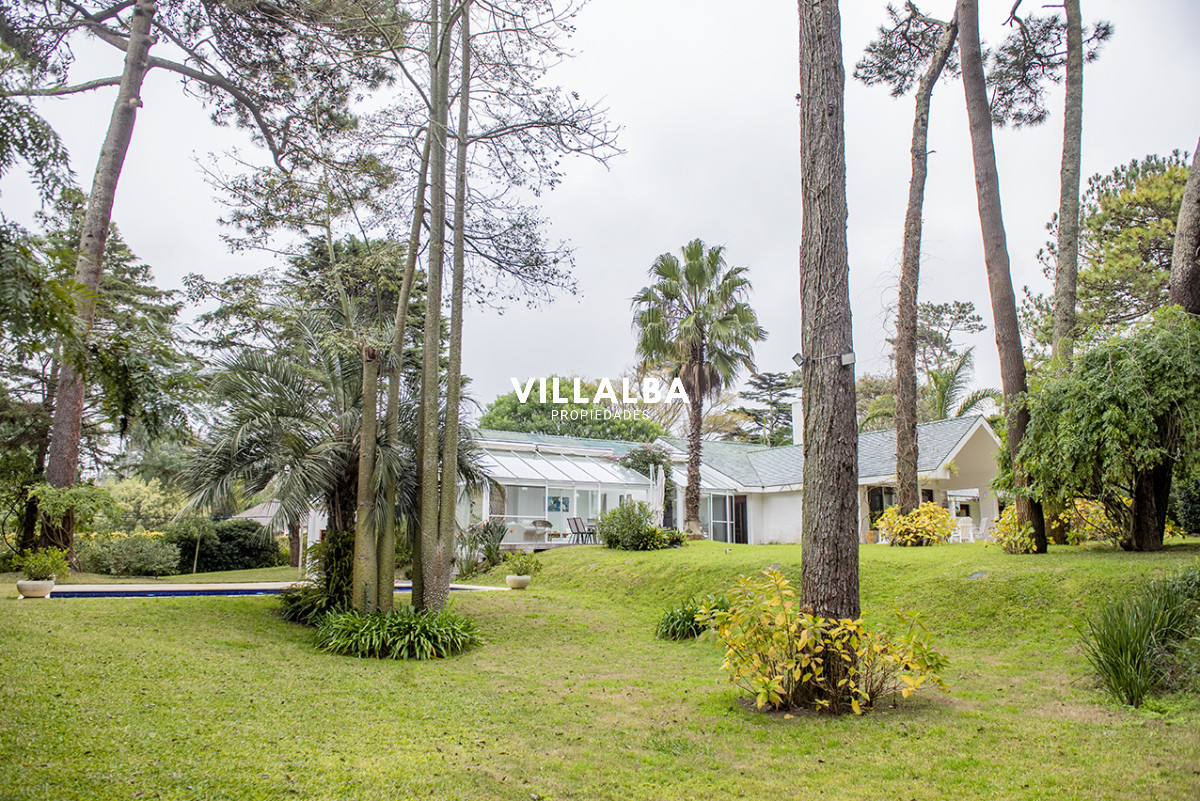 Apartamento ID.3629 - Elegante residencia en Venta en San Rafael proximo al mar