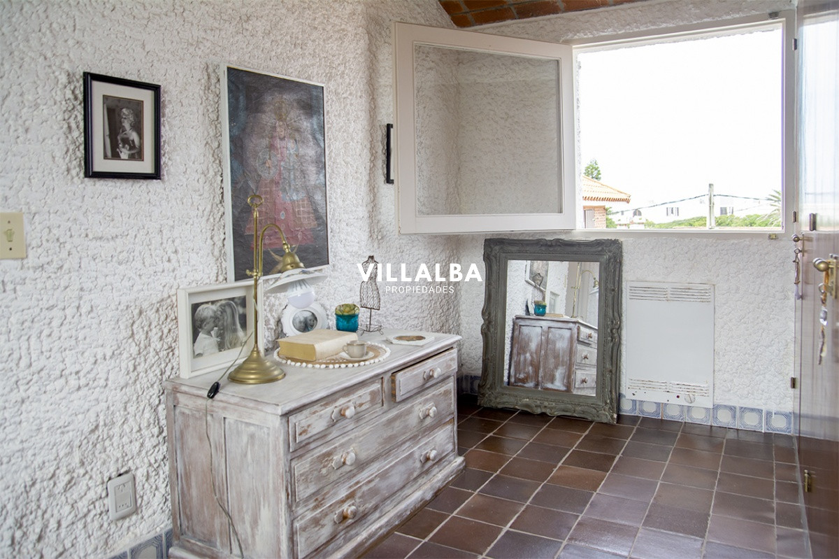 Casa ID.2673 - Hermosa casa en venta en zona de la península.