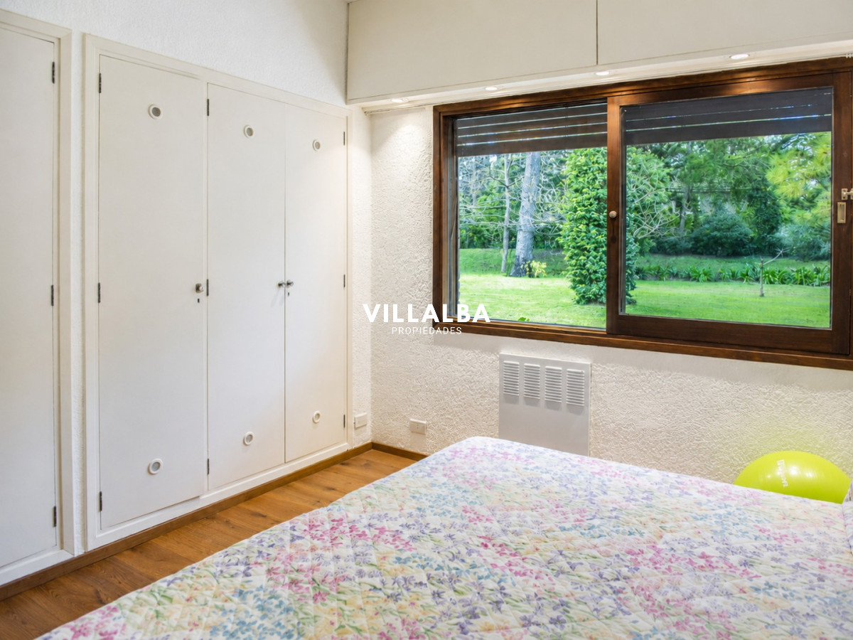 Casa ID.3629 - Elegante residencia en Venta en San Rafael proximo al mar