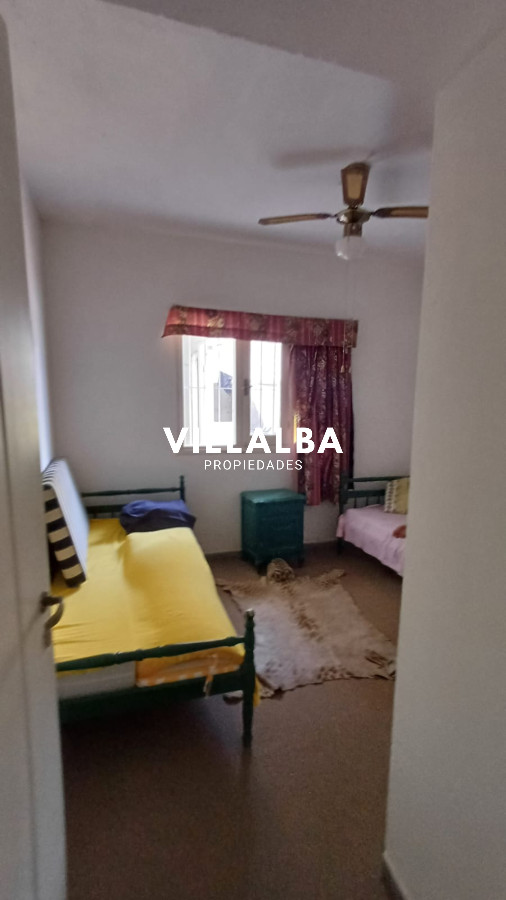 Apartamento ID.2803 - Vende Casa en Zona comercial en Lugano - Punta del Este