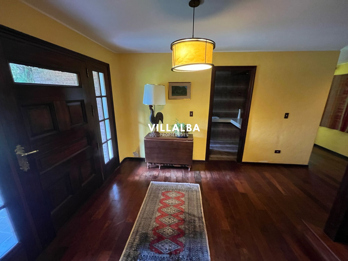 Apartamento ID.3323 - Hermosa mansión en Golf de 6 dormitorios , Punta del Este