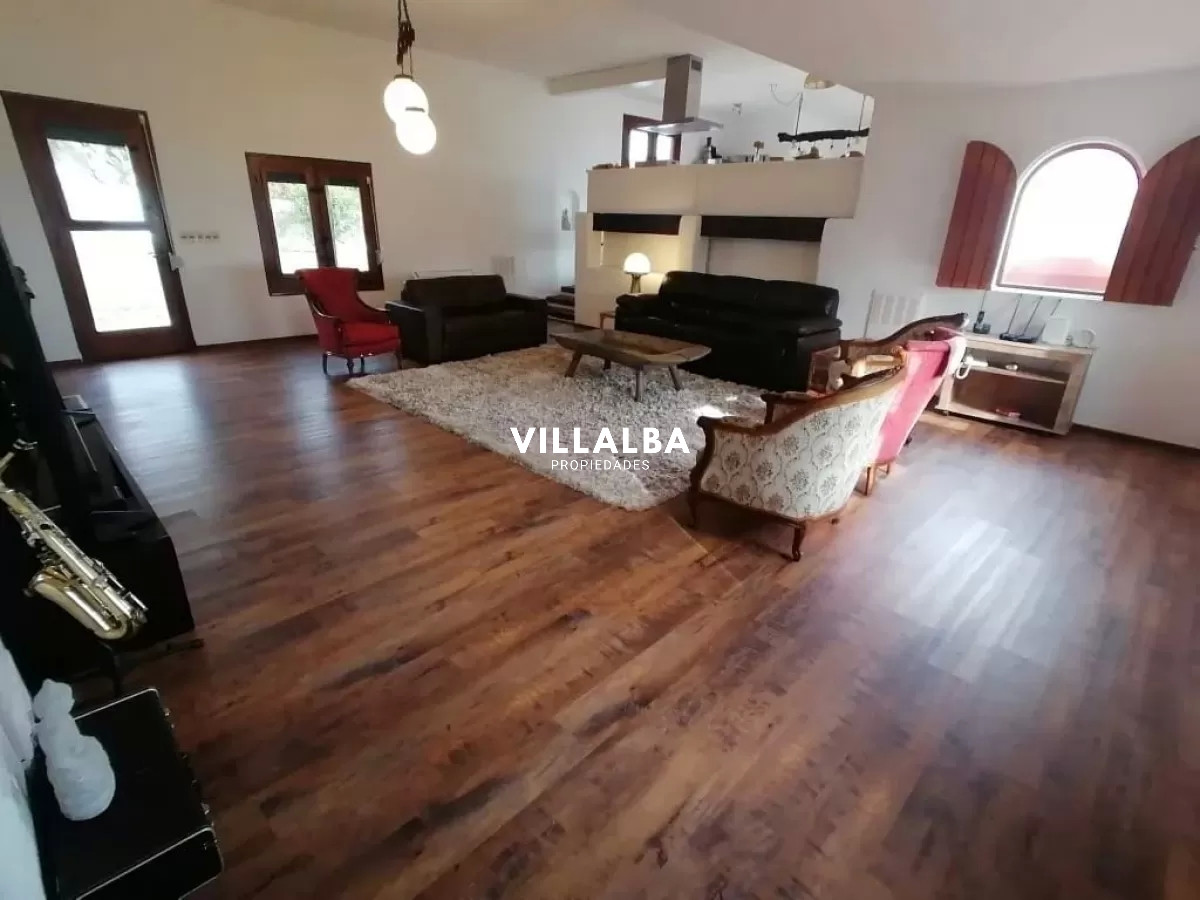 Casa ID.3324 - Chalet en venta con vista al mar en casco histórico de la Península.