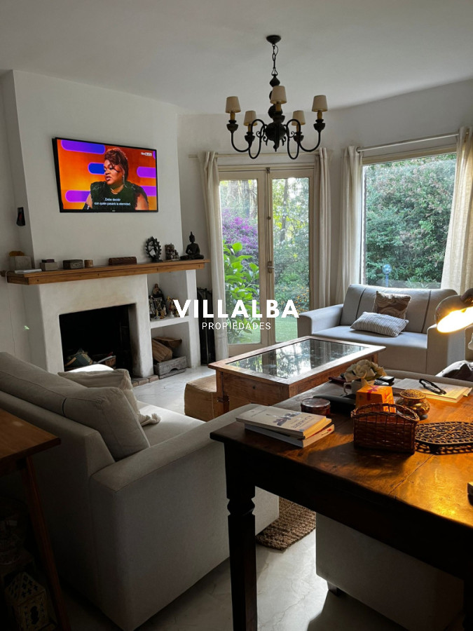 Apartamento ID.4858 - Casa a la venta 3 dormitorios en Punta del Este Rincon del indio