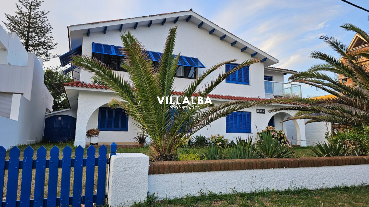 Apartamento ID.3322 - Importante residencia frente al mar en venta.