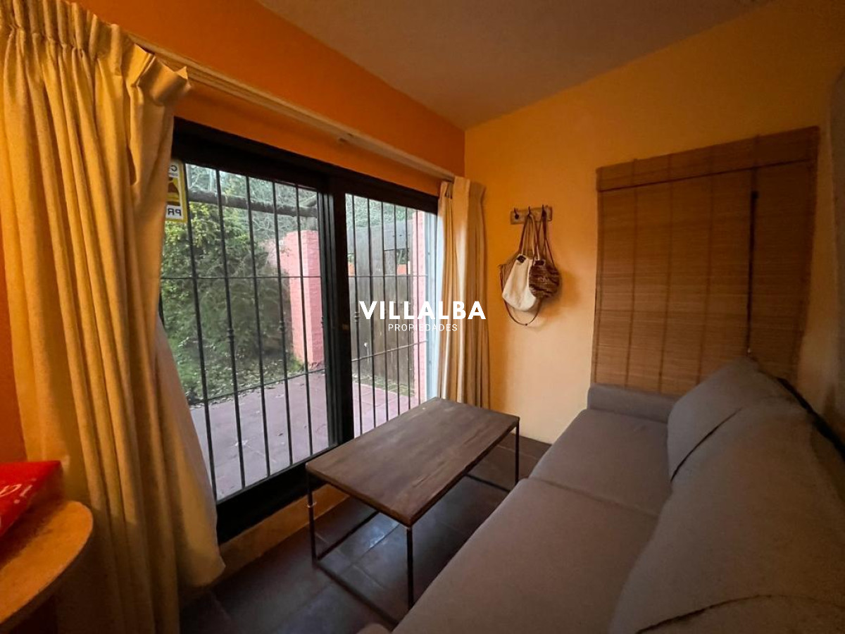 Apartamento ID.3549 - Hermosa casa en zona pinares a metros de la playa 