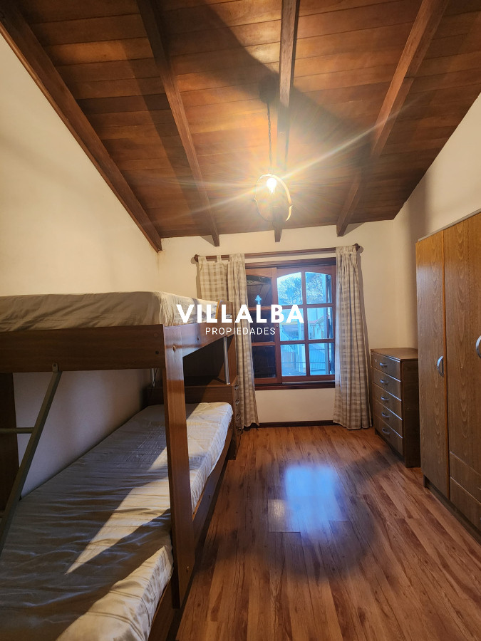 Apartamento ID.3730 - Vende casa en playa mansa punta del este