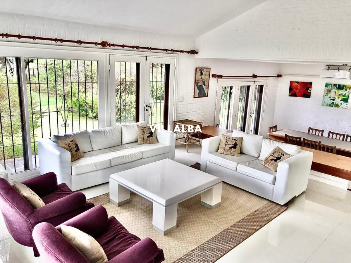 Casa ID.3472 - Casa en venta en Lugano, Punta del este, 3 dormitorios y dependencia