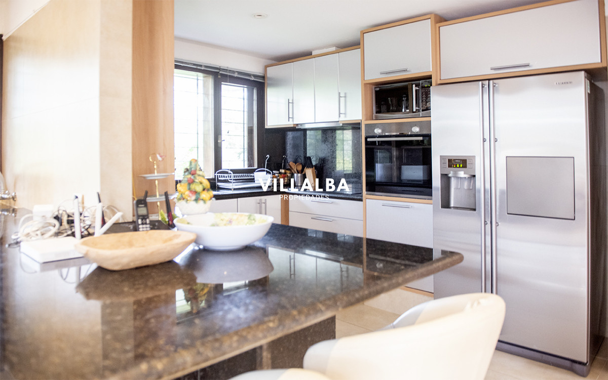 Apartamento ID.3629 - Elegante residencia en Venta en San Rafael proximo al mar