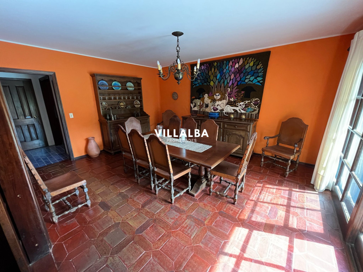 Apartamento ID.3323 - Hermosa mansión en Golf de 6 dormitorios , Punta del Este