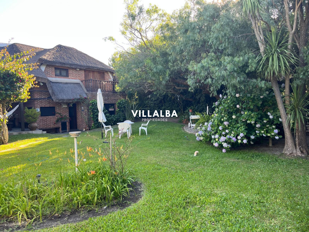 Casa ID.4011 - Casa en pinares en venta a pasos del mar