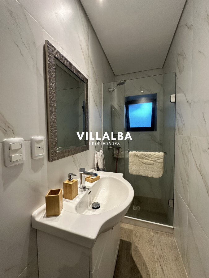 Apartamento ID.3826 - Vende casa de 3 dormitorios con fondo al Club de Golf, Punta Ballena