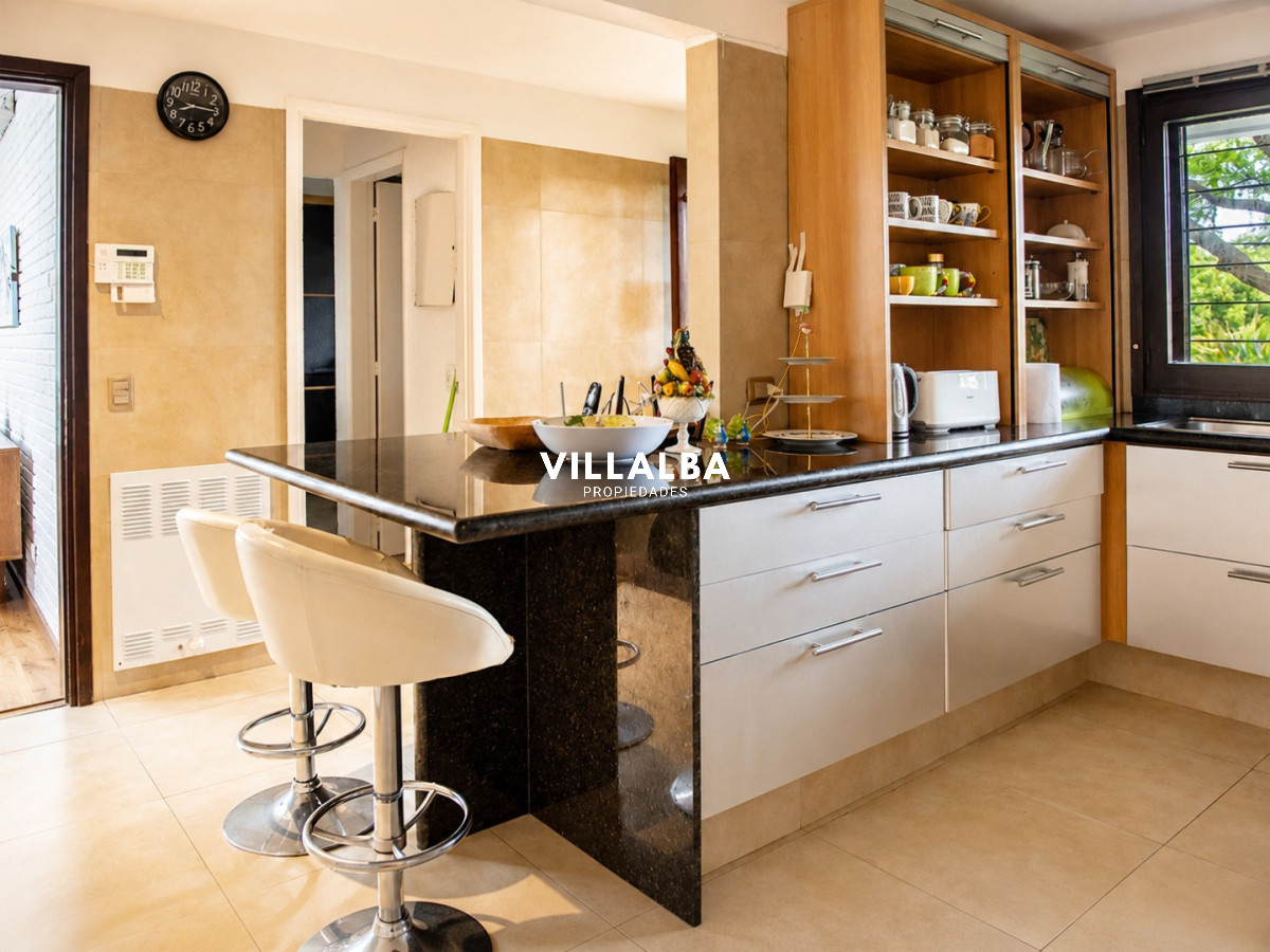 Casa ID.3629 - Elegante residencia en Venta en San Rafael proximo al mar