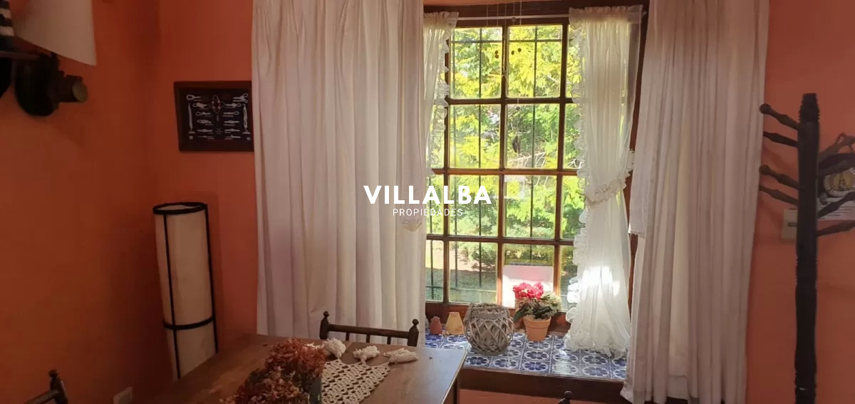 Apartamento ID.1483 - Venta Casa en Aidy Grill, Punta del Este con parrillero a pocas cuadras del mar