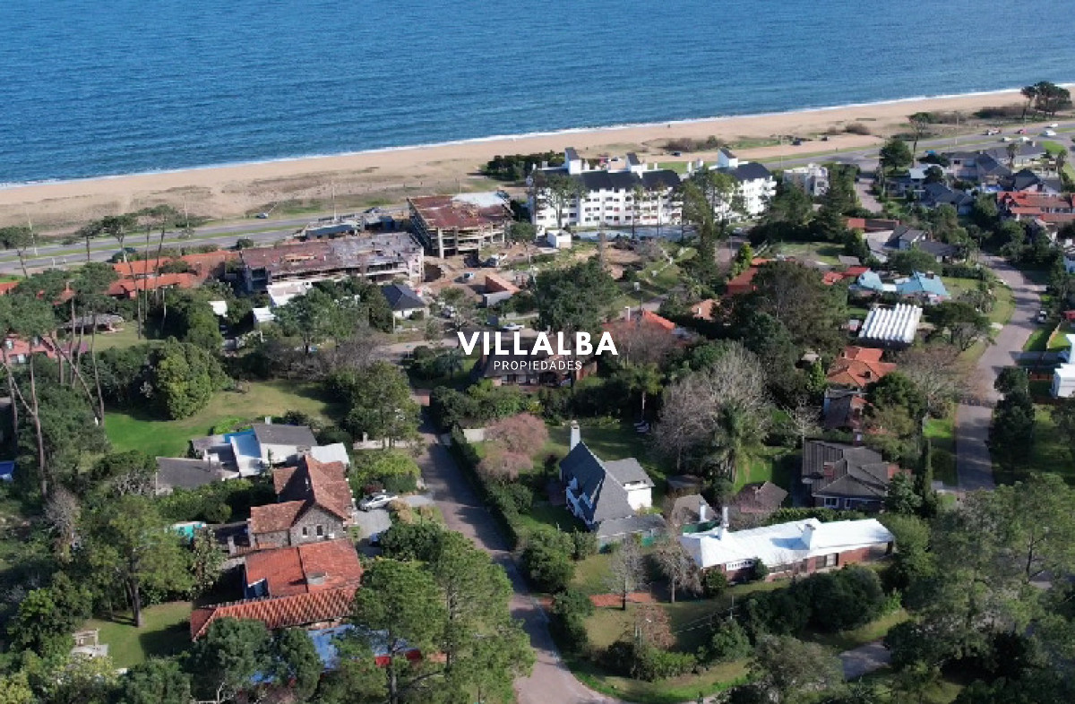 Apartamento ID.4768 - En venta casa de 3 dormitorios en Maldonado