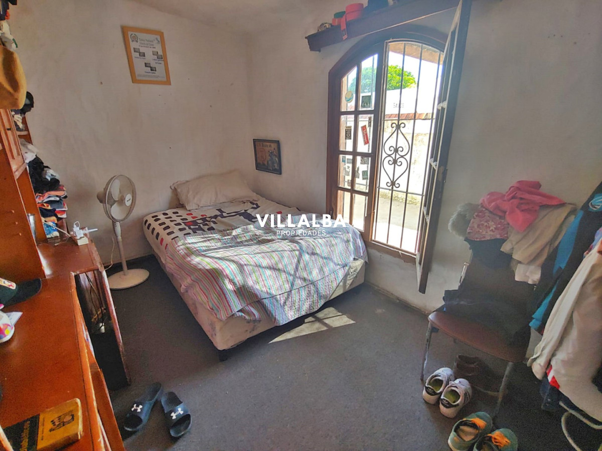 Apartamento ID.4413 - En venta casa de 4 dormitorios con piscina y parrillero en Las Delicias, Maldonado