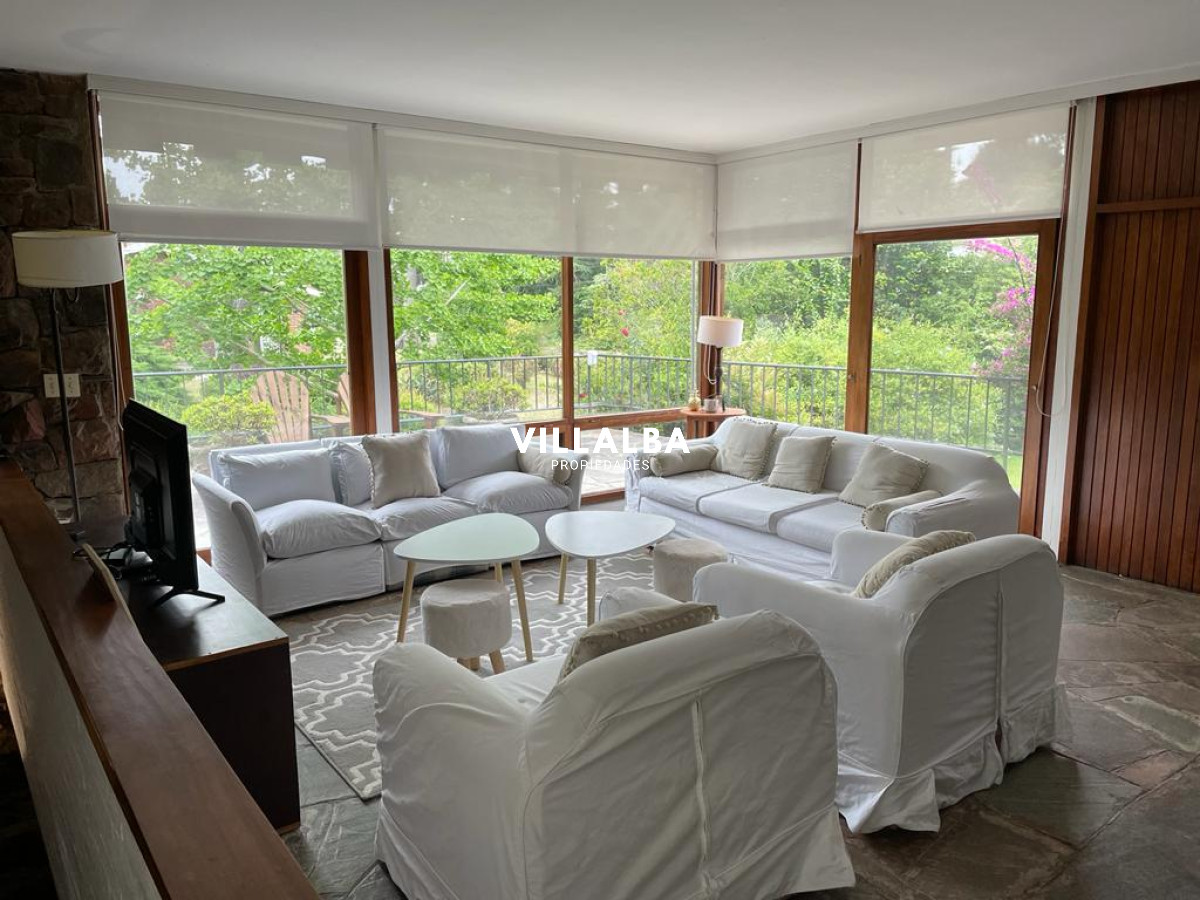 Casa ID.2933 - Casa en venta, Oportunidad para desarrollo inmobiliario en Playa Mansa, Punta del Este. 