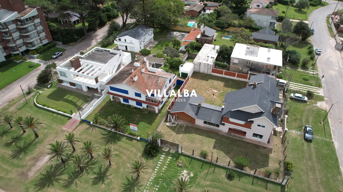 Apartamento ID.3322 - Importante residencia frente al mar en venta.