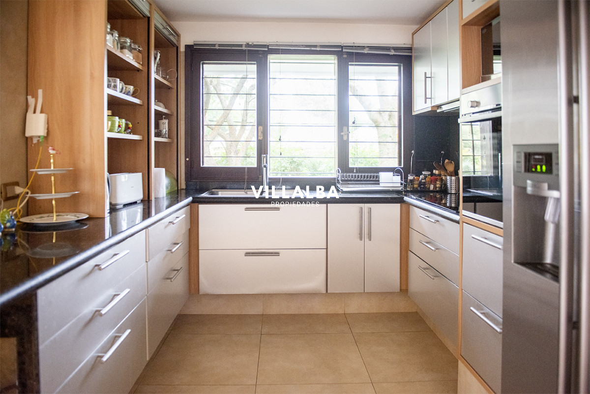 Apartamento ID.3629 - Elegante residencia en Venta en San Rafael proximo al mar