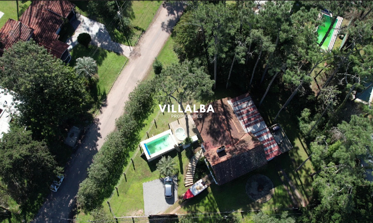 Casa ID.3241 - Casa en Venta de 5 dormitorios en San Rafael , Punta del este 