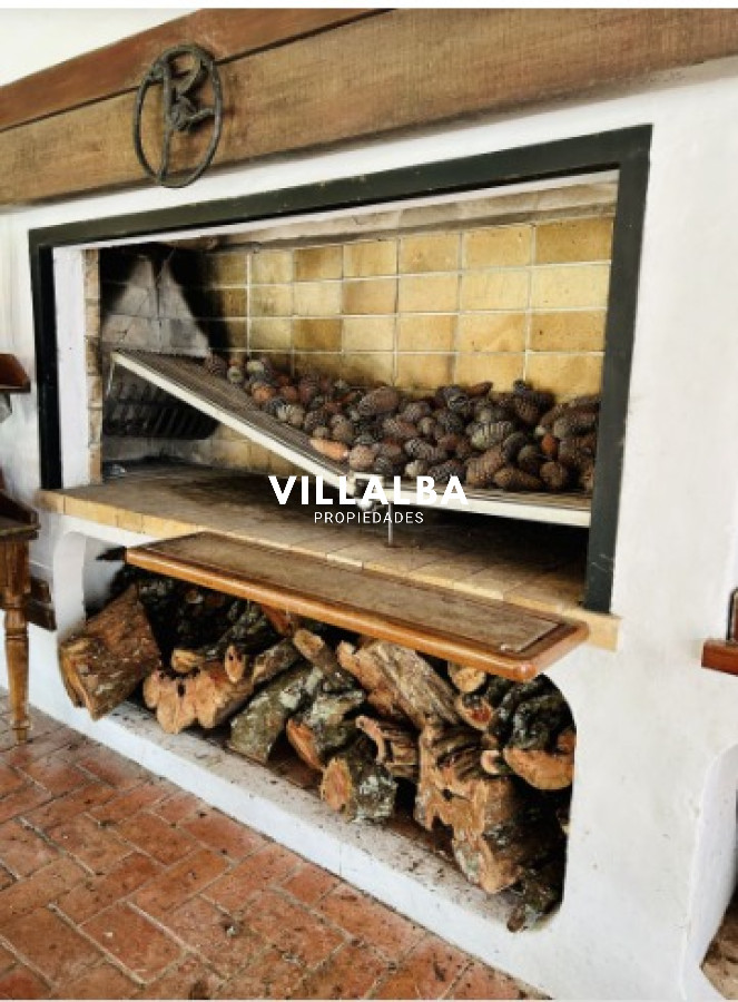 Casa ID.4912 - Vende casa en playa brava, Punta del Este de 5 dormitorios 