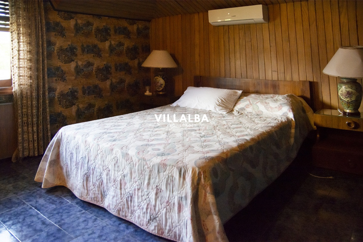 Apartamento ID.2044 - Hermosa casa en venta a pocos metros del mar.