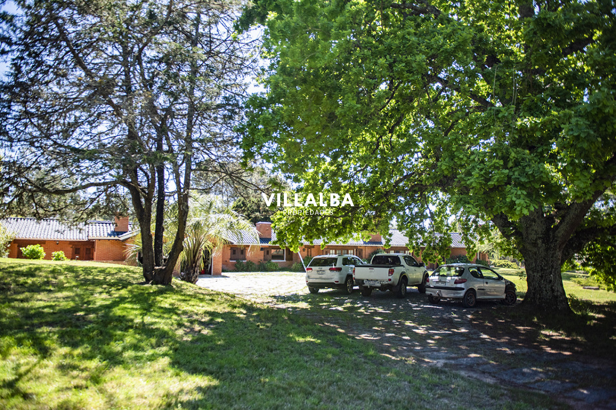 Casa ID.3251 - En venta casa de 4 dormitorios, con agradable entorno en Golf, Punta del Este.