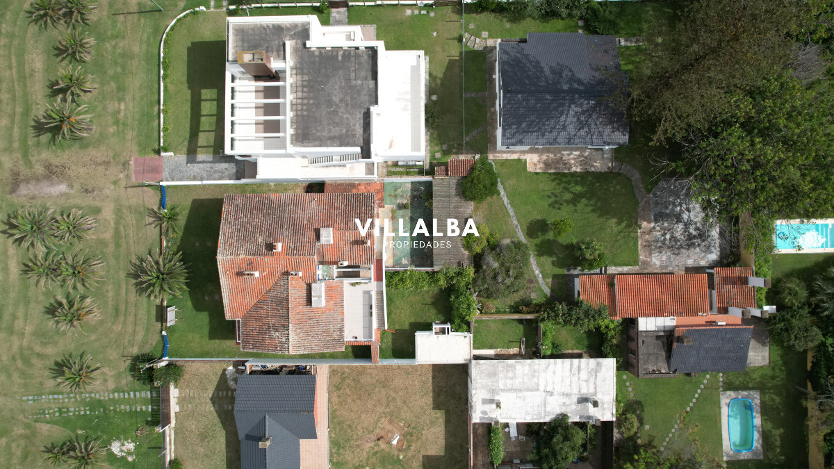 Apartamento ID.3322 - Importante residencia frente al mar en venta.