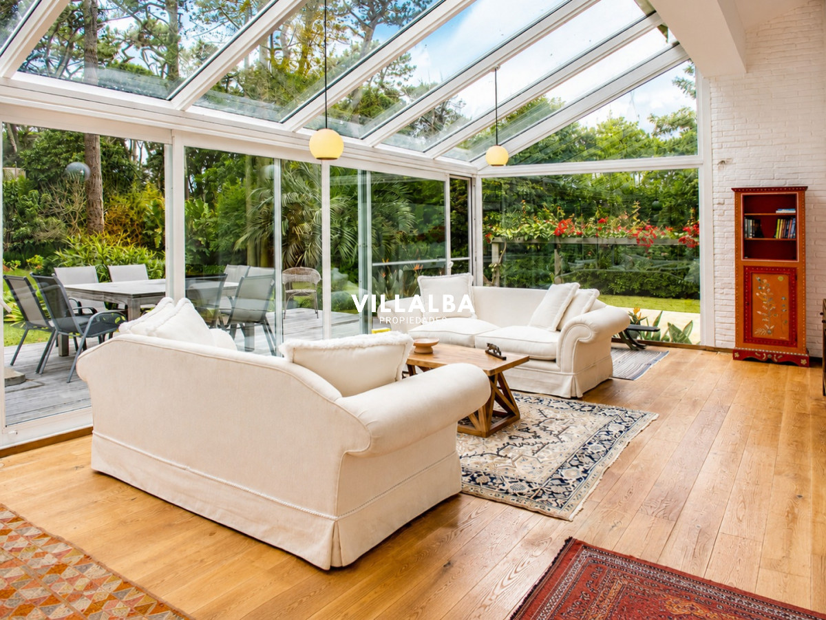 Casa ID.3629 - Elegante residencia en Venta en San Rafael proximo al mar