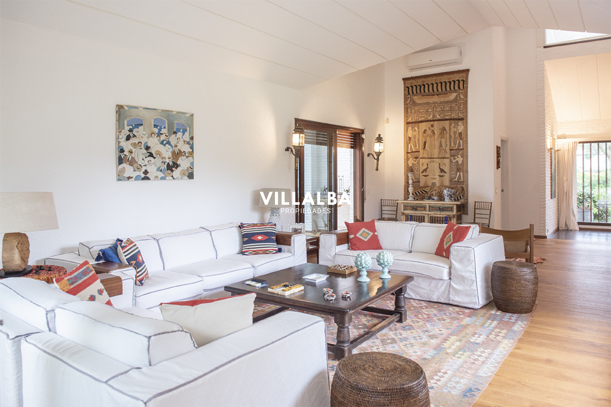 Apartamento ID.3629 - Elegante residencia en Venta en San Rafael proximo al mar