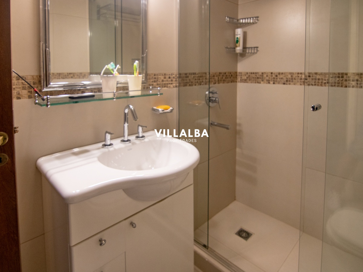 Apartamento ID.2929 - Casa de gran tamaño ubicada en zona de paz y tranquilidad.