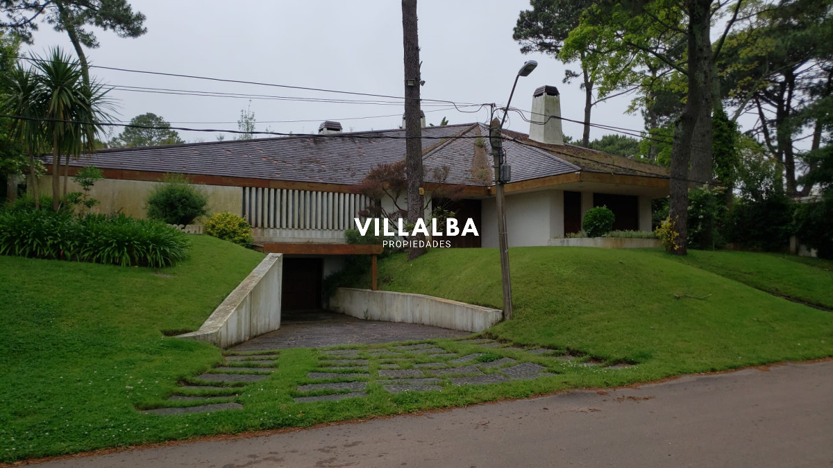 Casa ID.2934 - Hermosa y Amplia Casa en Mansa en venta