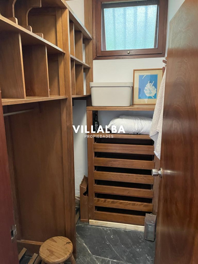 Casa ID.2933 - Casa en venta, Oportunidad para desarrollo inmobiliario en Playa Mansa, Punta del Este. 