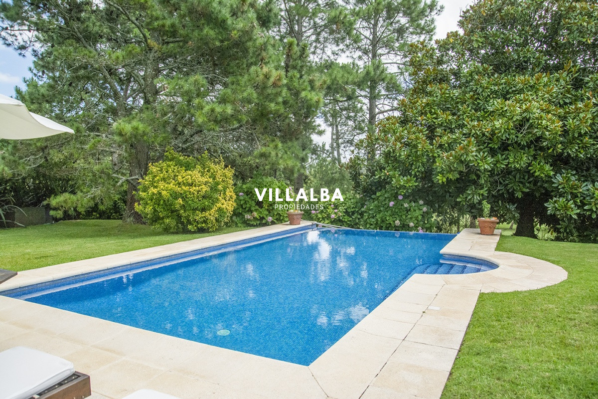 Apartamento ID.1141 - Espectacular casa en ubicacion privilegiada al lado del Club del Golf