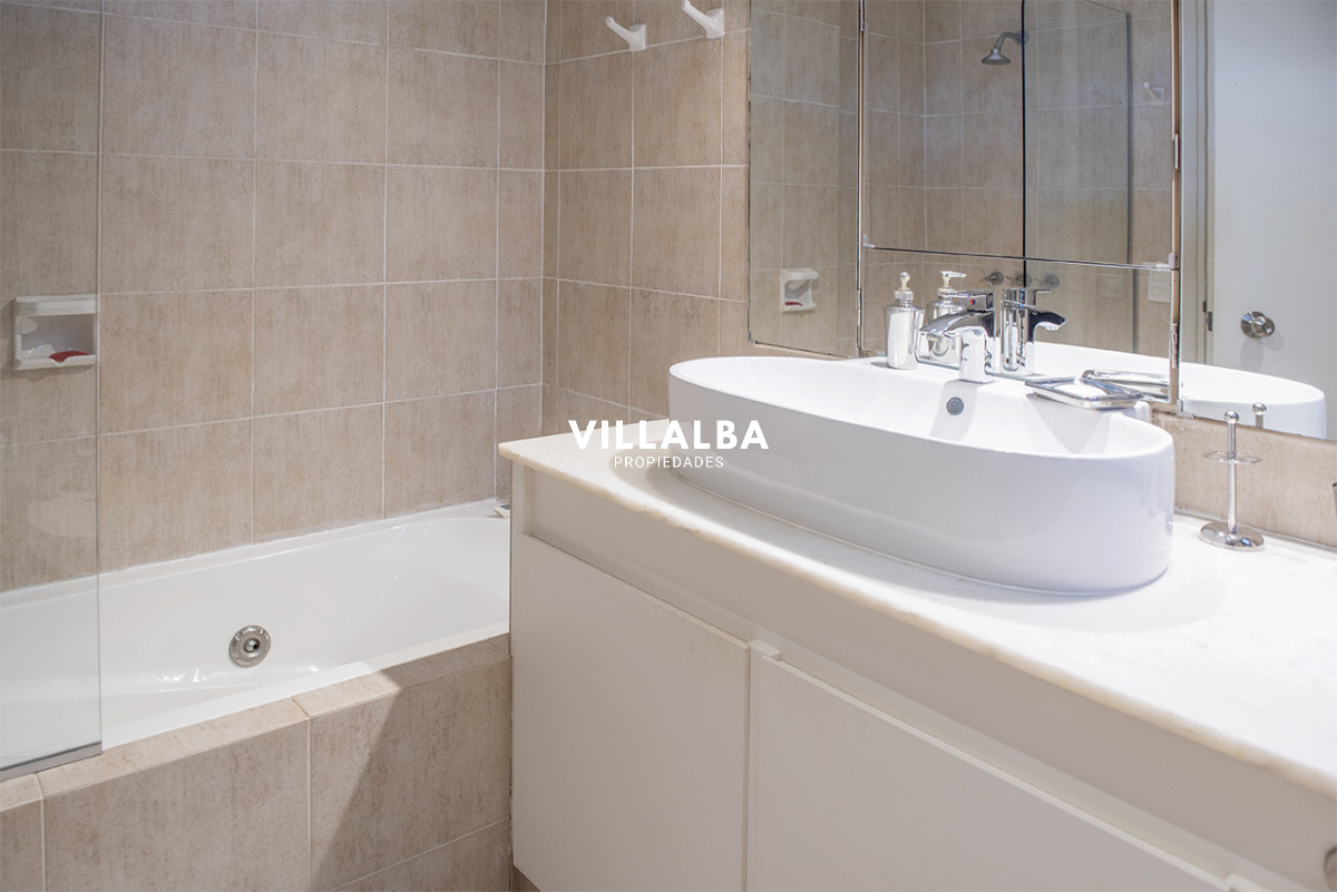 Apartamento ID.3629 - Elegante residencia en Venta en San Rafael proximo al mar