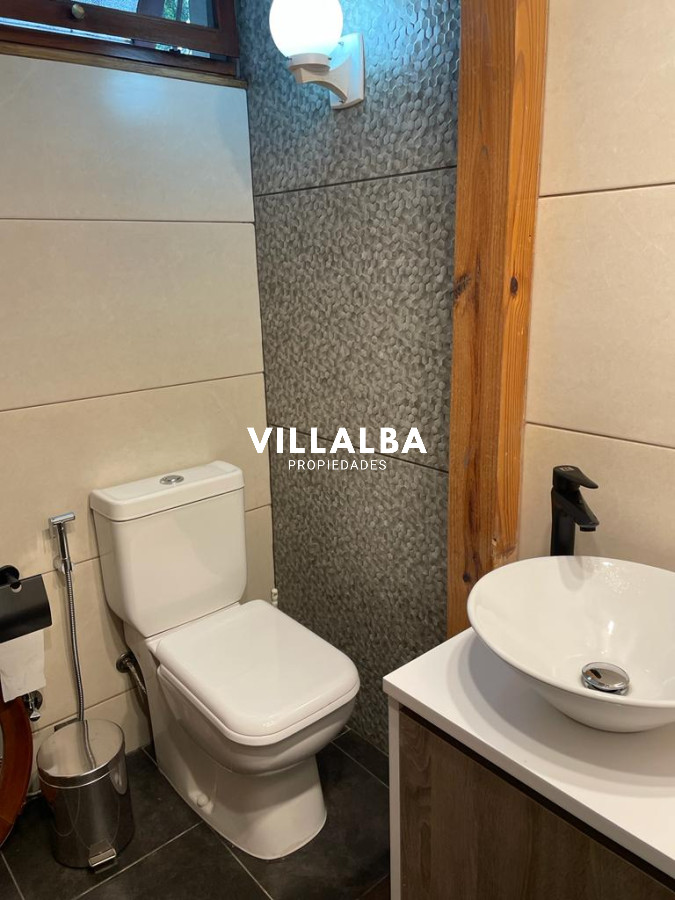 Casa ID.2933 - Casa en venta, Oportunidad para desarrollo inmobiliario en Playa Mansa, Punta del Este. 