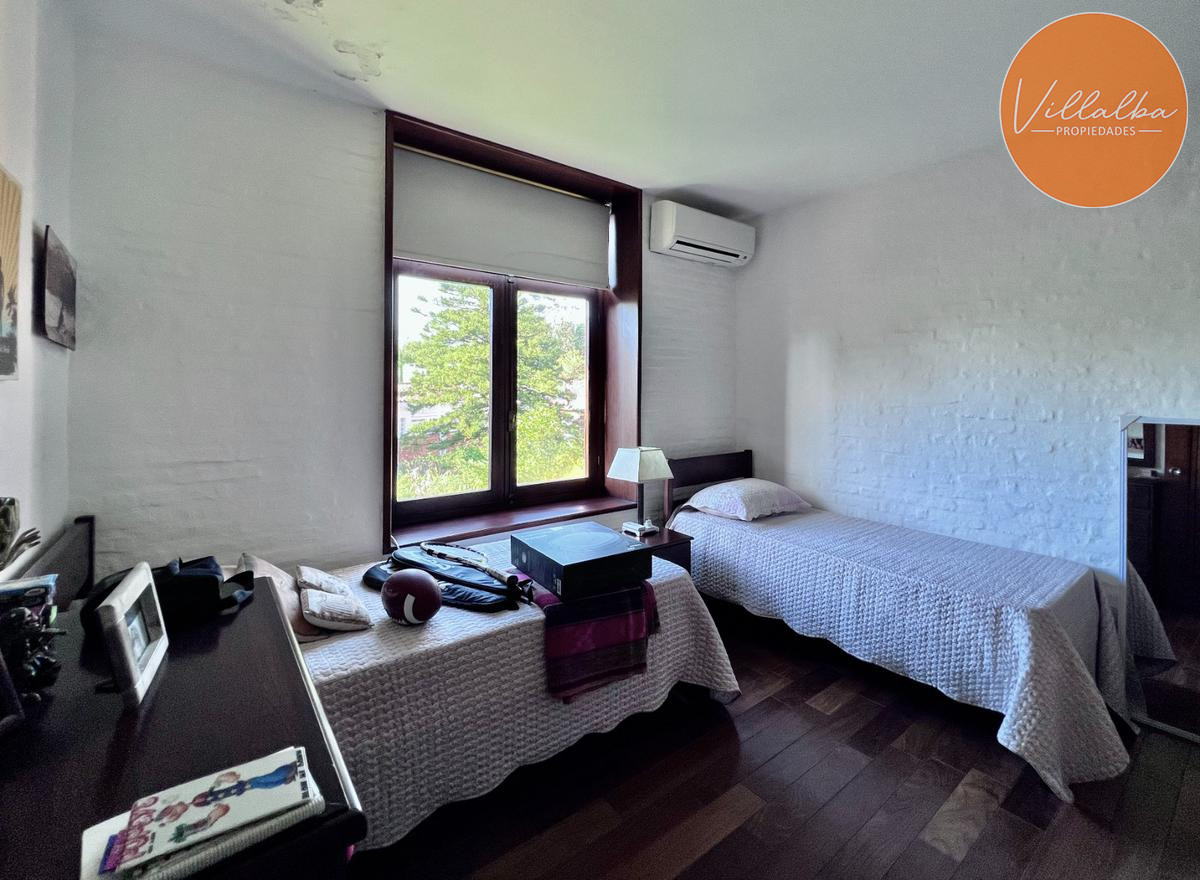 Apartamento ID.3325 - Hermosa casa en Playa Mansa, Punta del Este