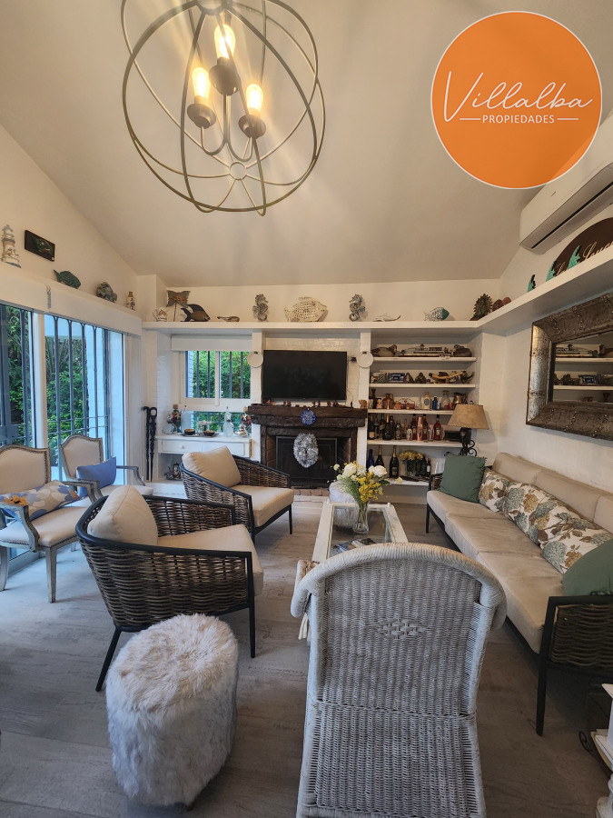 Apartamento ID.3413 - PLAYA MANSA , CASA DE 2 DORMITORIOS 