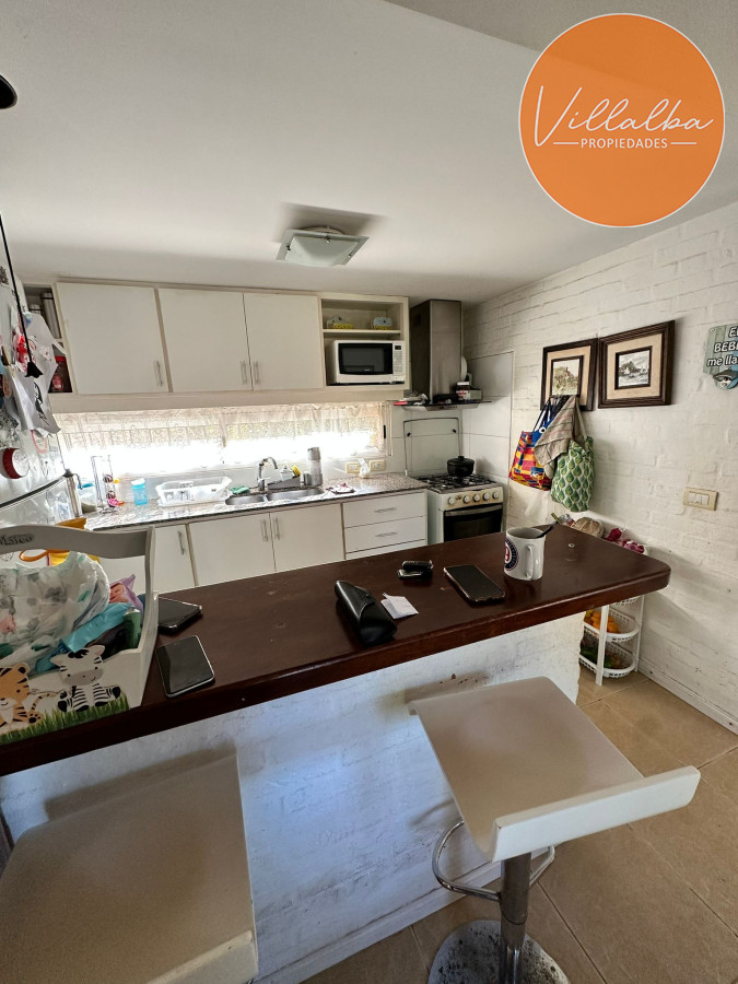 Casa ID.2173 - Vende casa en impecable estado. 3 dormitorios en Pinares, Punta del Este