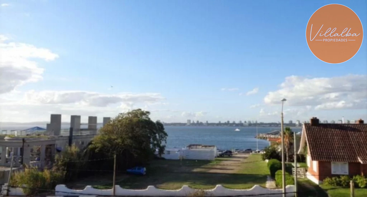 Casa ID.3324 - Chalet en venta con vista al mar en casco histórico de la Península. 