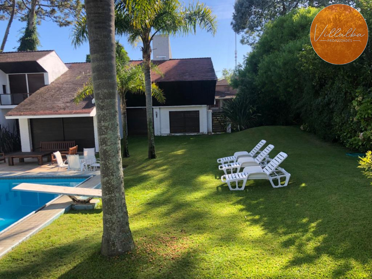 Casa ID.2494 - Espectacular Chalet en Punta del Este