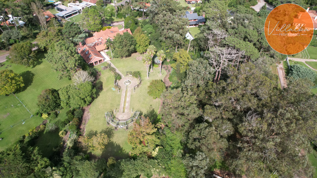 Apartamento ID.2813 - Propiedad exclusiva ubicada en Golf, Punta del este 
