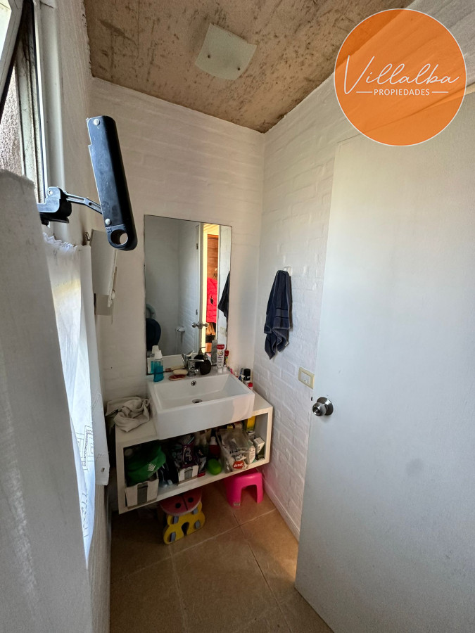 Casa ID.2173 - Vende casa en impecable estado. 3 dormitorios en Pinares, Punta del Este