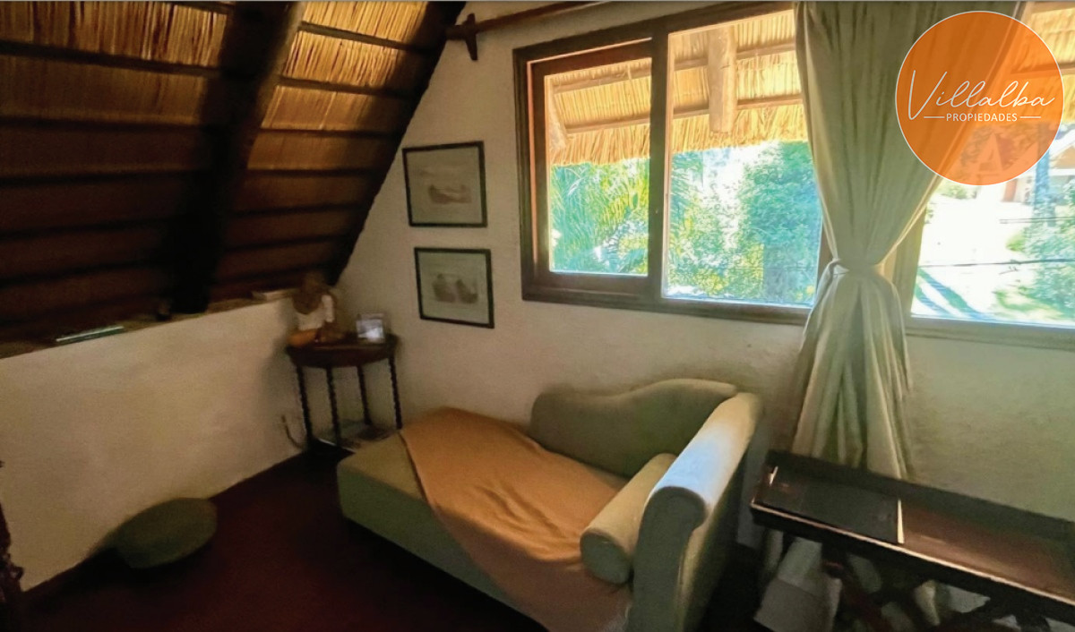 Apartamento ID.3313 - Venta de casa de 3 dormitorios + casa de huespedes mansa