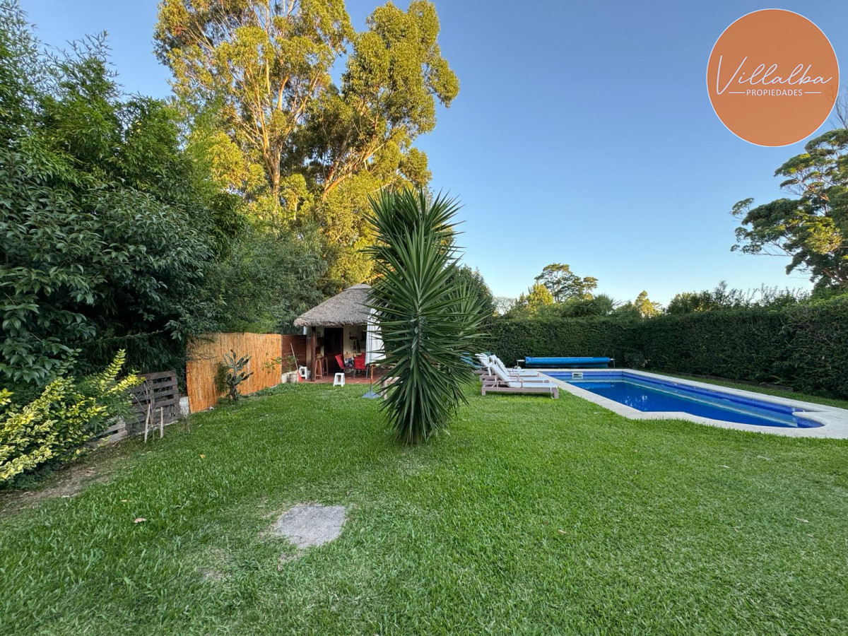 Apartamento ID.3034 - Vende casa de 3 dormitorios en Pinares, Punta del Este 